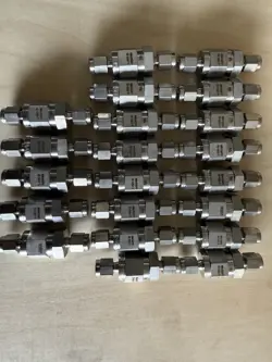 SWAGELOK  CHECK VALVE  SS-CHS2-5