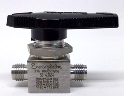 SWAGELOK SS-43GS4 USED BALL VALVE STAINLESS STEEL 2-WAY SS43GS4 1/4