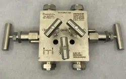 SWAGELOK MANIFOLD VALVE SS-V5NBFS8 1/2 COMPRESSION 6000PSIG