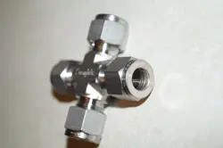 SWAGELOK TUBE FITTING