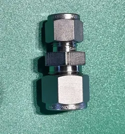 COUPLING SS-810-6-6