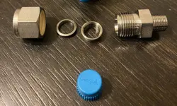 SWAGELOK SS-600-1-2 STAINLESS STEEL FITTING 3/8TUBE X 1/8 MNPT