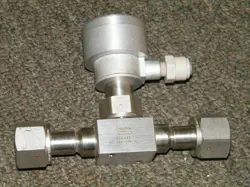PNEUMATIC VALVE SS-8BK-V19-1C