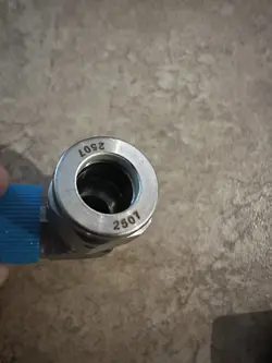 SWAGLOK 2507 ELBOW 1/2 TUBE TO 1/2 NPT