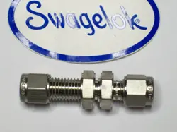 1 - SWAGELOK STAINLESS STEEL BULKHEAD UNION, 4 MM OD TUBE, SS-4M0-61