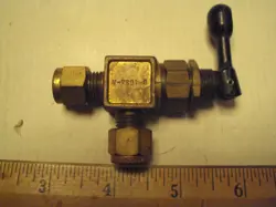 SWAGELOK WHITEY VALVE, B-1GS4-A;  RIGHT ANGLETOGGLE VALVE; 1/4 SWAGELOK  IN-OUT