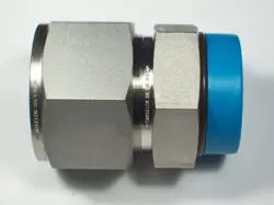 1 - SWAGELOK STAINLESS STEEL CONNECTOR FITTING, 1 - 1/2