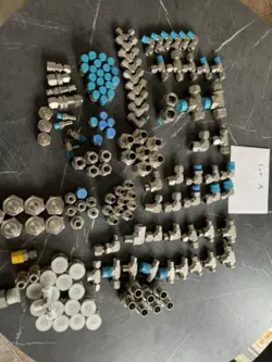 SWAGELOK FITTINGS HUGE LOT , MANY SIZES FITTINGS, MANY CONFIGURATIONS LOT A