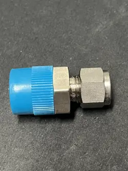 2 - SWAGELOK STAINLESS STEEL FITTINGS 3/8