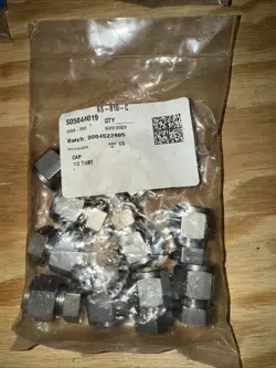 SS-810-C 1/2