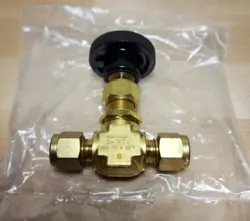 SWAGELOK B-1KS4 BRASS NEEDLE VALVE