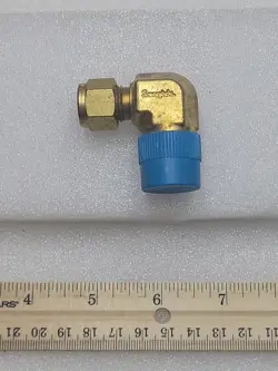 TUBING ADAPTER B-600-2-8