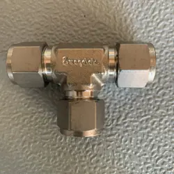 SWAGELOK STAINLESS STEEL UNION TEE FITTING 1/2