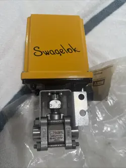 WHITEY MS-142AC ELECTRIC ACTUATOR VALVE 120VAC & SWAGELOK SS—63TSW12T-42AC