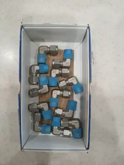  SWAGELOK. SS-600-2-4 FREESHIPPING LOT OF 12