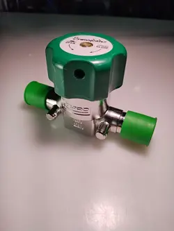 3/4 SWAGELOK NUPRO VALVE