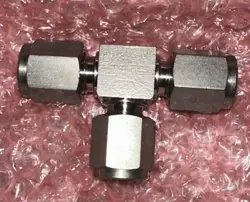 SWAGELOK SNO-TRIK SS-440-3 316 SS HIGH PRESSURE 1/4 TUBE TEE - LOT OF 9