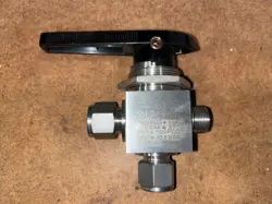 SWAGELOK SS-45XS8  5/8