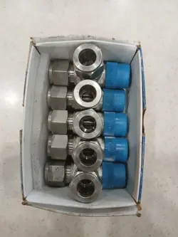 SS-810-3-8