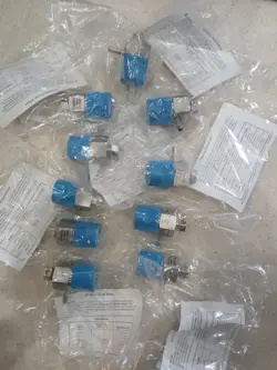 BLEED VALVE. LOT