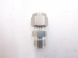 SWAGELOK SS-12M0-1-8RP 1/4