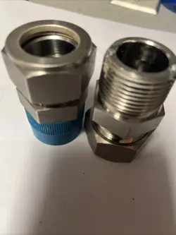 2- SWAGELOK STAINLESS STEEL 1 INCH FITTINGS WITH NUTS AND FERRULES 