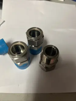 3- SWAGELOK 3/4 STAINLESS STEEL WITH NUTS AND FERRULES 