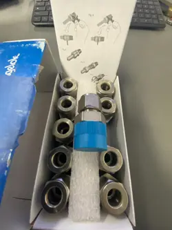 1/2 TUBE MALE CONNECTOR X 3/4 MALE PIPE SWAGELOK