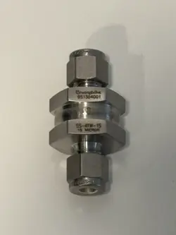 SWAGELOK SS-43GS6-1466  3/8  VALVE 500PSI STAINLESS STEEL - NEW W/O BOX 