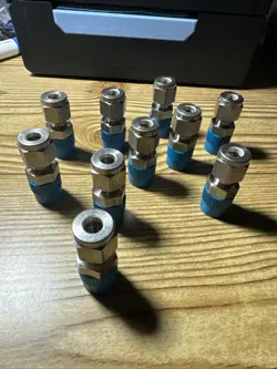 LOT 10 SWAGELOK SS-400-1-4 STAINLESS CONNECTOR 1/4IN NPT X 1/4IN TUBE