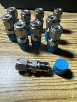 SWAGELOK SS-400-1-4