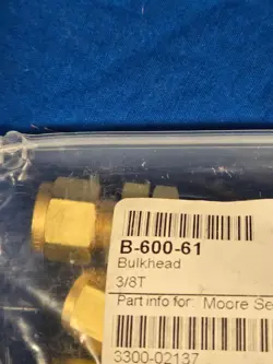 BULKHEAD UNION 3/8T