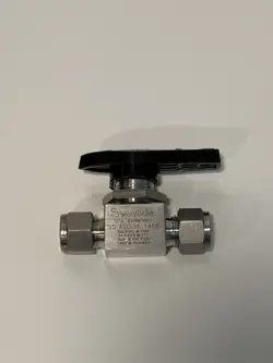 SWAGELOK SS-43GS6-1466  3/8  VALVE 500PSI STAINLESS STEEL NEW W/O BOX 