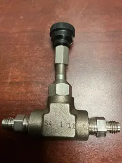 54 1 11 UNKNOWN VALVE  1/8 STAINLESS ———————SWAGELOK ----------------- NOS OEM