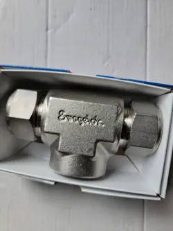 5X SE-810-3TTF SWAGELOK FEMALE BRANCH TEE 1/2