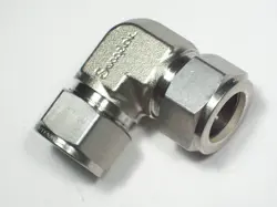 1-SWAGELOK STAINLESS STEEL ELBOW UNION, 3/4