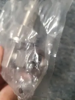 SWAGELOK NEEDLE VALVE