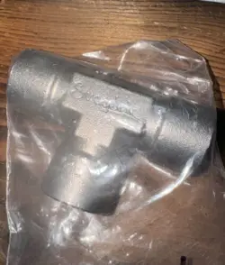 FEMALE NPT SS-8-T