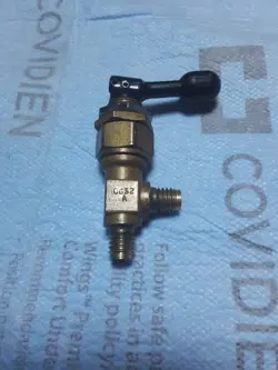 ANGLE TOGGLE