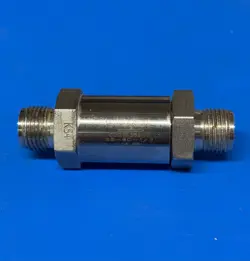 USED - SWAGELOK 3/8