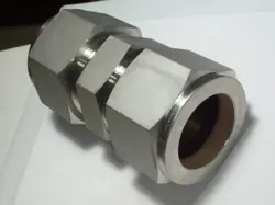 1 - SWAGELOK STAINLESS STEEL UNION FITTING, 2