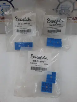 3 × PCS SWAGELOK SUPPORT ONLY 3/8