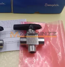 SWAGELOK SS-44XF6 THREE-WAY