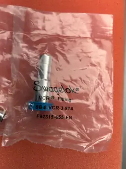 SS-8-VCR-3-8TA VCR FITTING