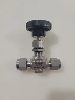 SWAGELOK NEEDLE VALVE 1/4”  SS-1VS4  5000PSIG @ 100F