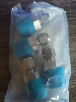 SWAGELOK SS-400-1-8, TUBE FITTING, 1/4