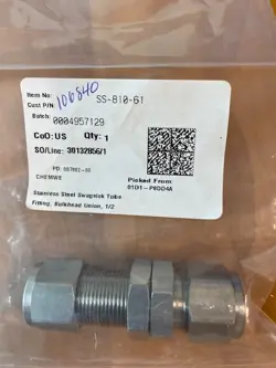SWAGELOK SS-810-61, BULKHEAD UNION