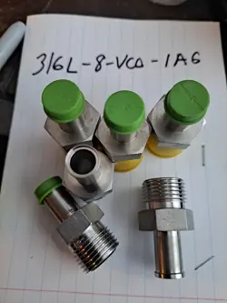 LOT OF 6 SWAGELOK 316L-8-VCO-1A6 STAINLESS STEEL VCO O-RING FACE SEAL FITTING