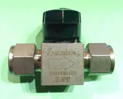 SWAGELOK SS8P6T STAINLESS STEEL 1/2 INCH PLUG VALVE NEW