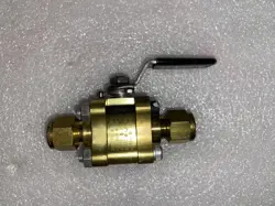SWAGELOK WHITEY BRASS B-62TS6 BALL VALVE 3/8” QUARTER TURN 2000 PSIG 138 BAR